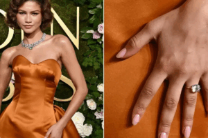 Zendaya apareció en público con un anillo de diamante en su dedo anular izquierdo durante los Globos de Oro de 2025