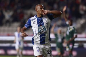 El atacante igualó a Jesús Zárate y va tras los 45 goles de Andrés Chitiva.