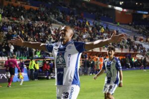 Rondón resurge en Pachuca: tres goles en febrero y récord histórico a la vista