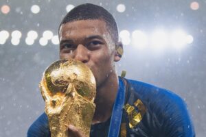 Mbappé es la gran duda física entre las selecciones favoritas