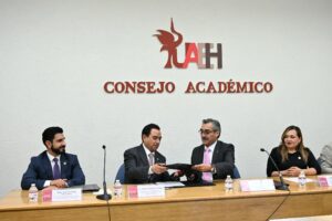 El Congreso de Hidalgo y la UAEH firman un convenio que busca fortalecer la identidad