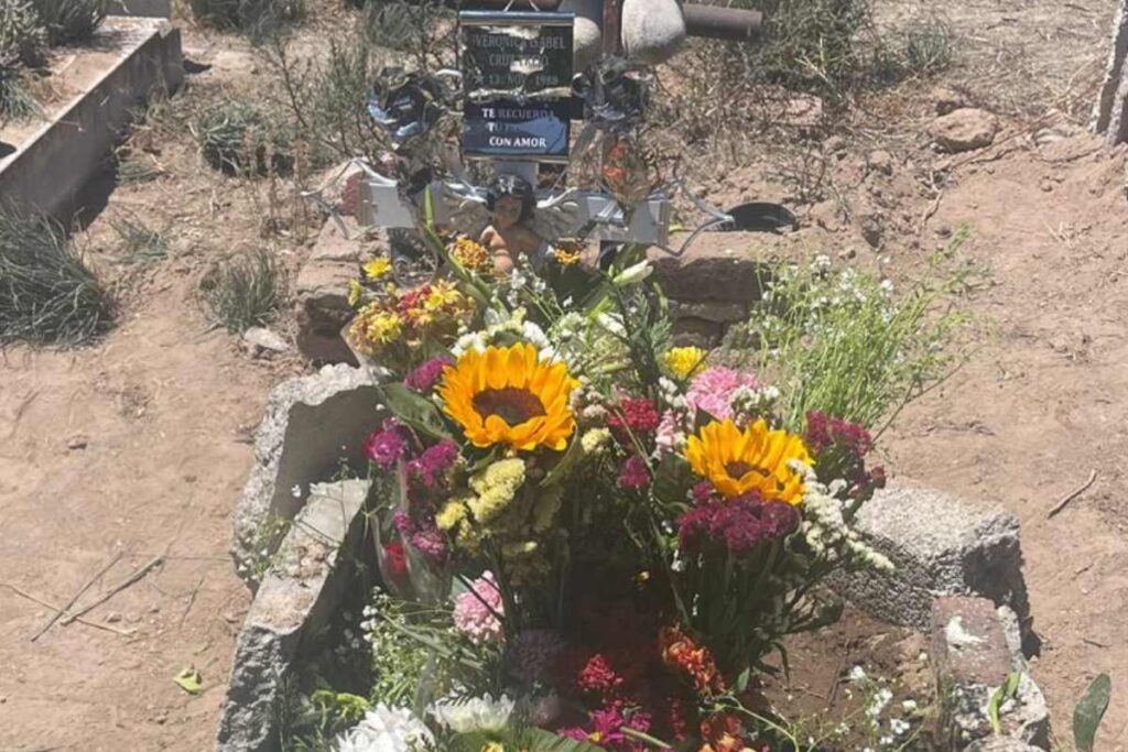  Los restos de Verónica fueron entregados a sus familiares, quienes lograron darle sepultura en el panteón municipal de Pachuca, el jueves 19 de marzo de 2026, junto a su padre