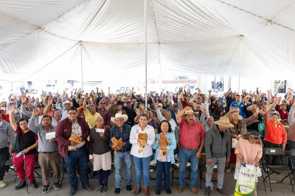 El municipio de Tlahuelilpan fue sede de la entrega de apoyos económicos y en especie dirigidos a productoras y productores de la región
