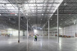 La tienda Costco de Escobedo fue concluida en seis meses con materiales utilizados en pisos, rampas y estacionamiento