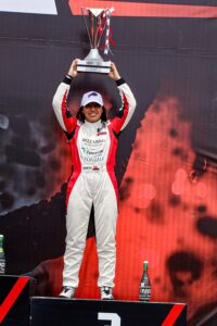 La hidalguense Valeria Aranda firma tercer lugar en el Súper Óvalo Chiapas