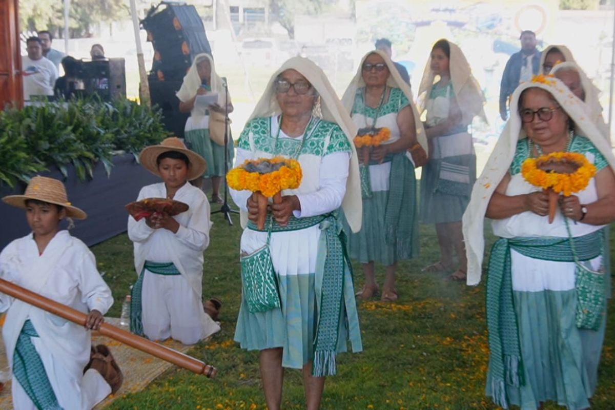 Se celebró un ritual simbólico de bendición en agradecimiento al agua | Foto: Kevin Bretón