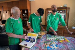 El sueño mundialista se ve frenado por el dinero.