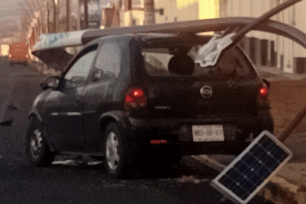 El percance vial ocurrió en el acceso principal a la colonia La Providencia