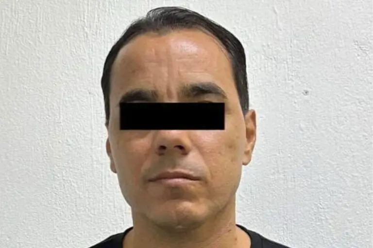 El exfutbolista continuará bajo prisión preventiva mientras avanza su proceso penal