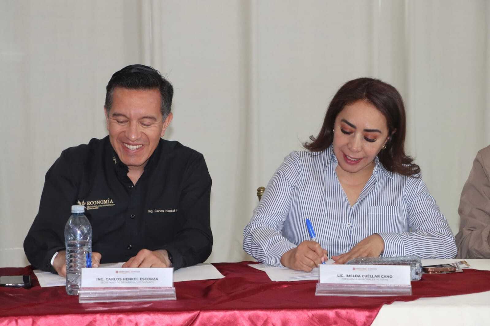 Autoridades de Actopan y SEDECO durante el Foro Regional de Desarrollo Económico