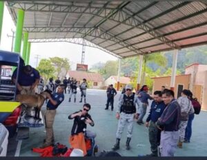 A un año de la desaparición de Dorian Kaleb Chiu Arroyo, en Huiztnopala, Lolotla se realizaron entre siete y diez operativos de búsqueda, la imagen es de uno de ellos donde participaron elementos de diferentes corporaciones de seguridad.Foto: Especial 