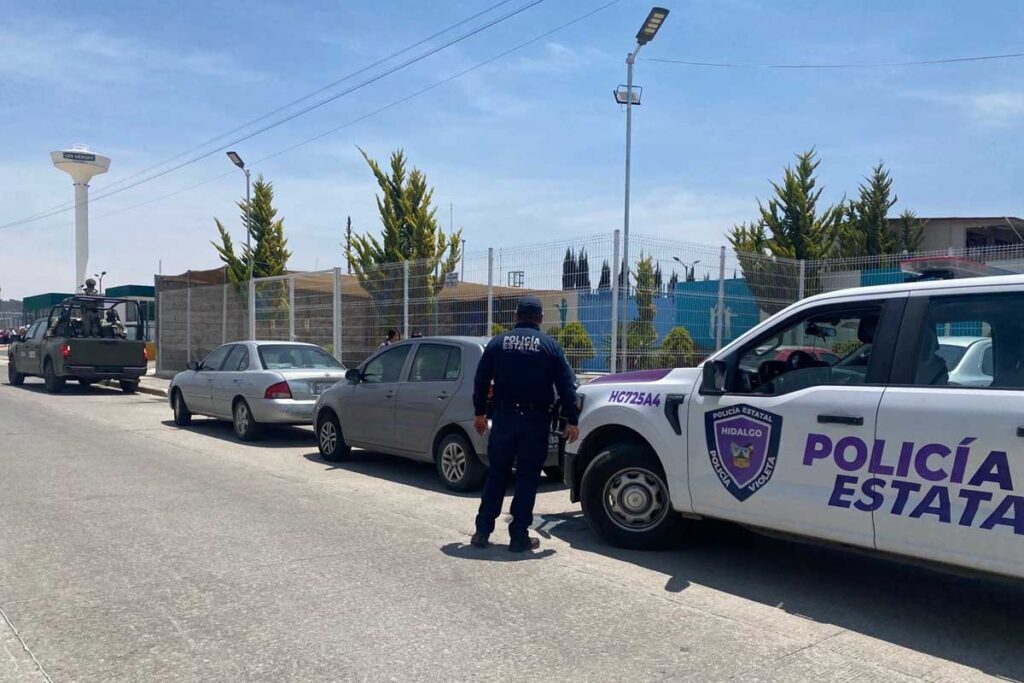 El primer mensaje fue localizado la semana pasada en la secundaria Elisa Acuña Rossetti, en Tizayuca | Foto: Especial