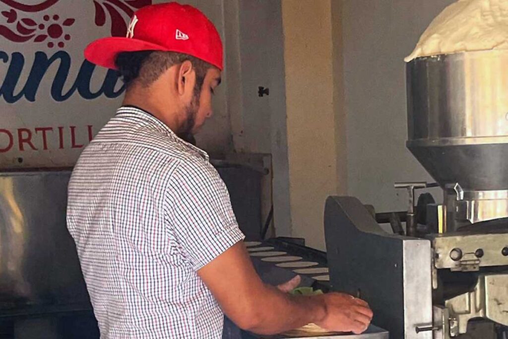 El precio de la tortilla es de 22 pesos por kilo | Foto: Lizania Zavala