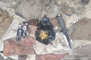 Tras el ataque en la zona arqueológica de Teotihuacán, las autoridades aseguraron armas y continúan analizando evidencias para esclarecer quién era el responsable de la balacera