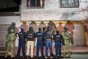 Las autoridades confirmaron que el inmueble cateado funcionaba como presunto punto de venta de droga en Ixmiquilpan
