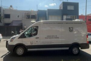 El caso del asesinato de familia en Azcapotzalco involucra a tres mujeres y un hombre, incluyendo dos menores, lo que ha generado indignación y alarma social