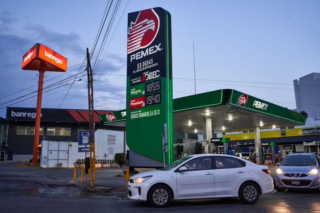 Profeco monitorea y sanciona a las gasolineras que alteran el precio de la gasolina