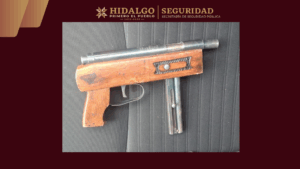 Durante la intervención se aseguró un arma de fabricación artesanal y dinero en efectivo