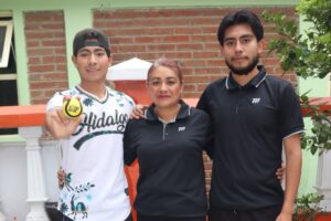 Alma Delia López ha acompañado el desarrollo deportivo de sus hijos desde el beisbol infantil hasta el beisbol 5