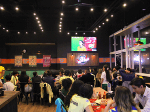 Hot Run apuesta por el entretenimiento con eventos deportivos, música en vivo y un ambiente dinámico