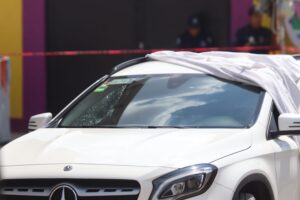 Elementos de seguridad resguardaron la zona tras el ataque armado en San Agustín Tlaxiaca.
