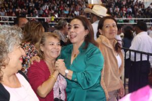 Reúne Actopan a miles de madres en festejo organizado por el ayuntamiento
