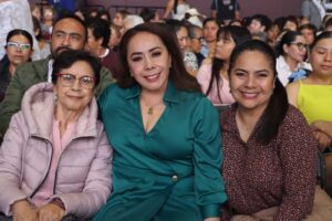 Actopan realiza celebración del Día de las Madres en el Polideportivo Mañutzi