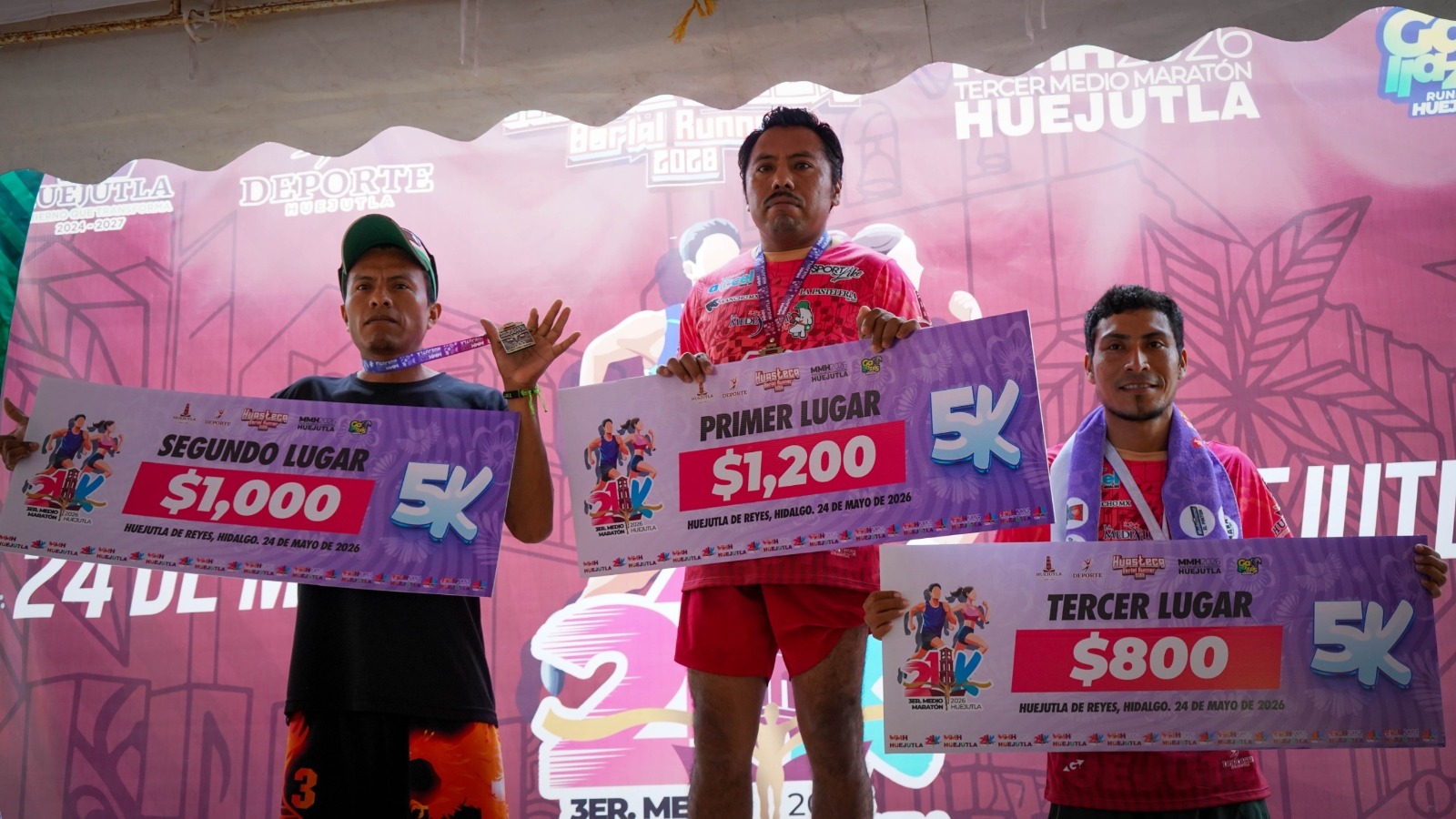 En la rama varonil, los ganadores fueron René Eduardo Ortiz Morales, José Alejandro Castro Ponce y Carlos Mauricio Castro Vite
