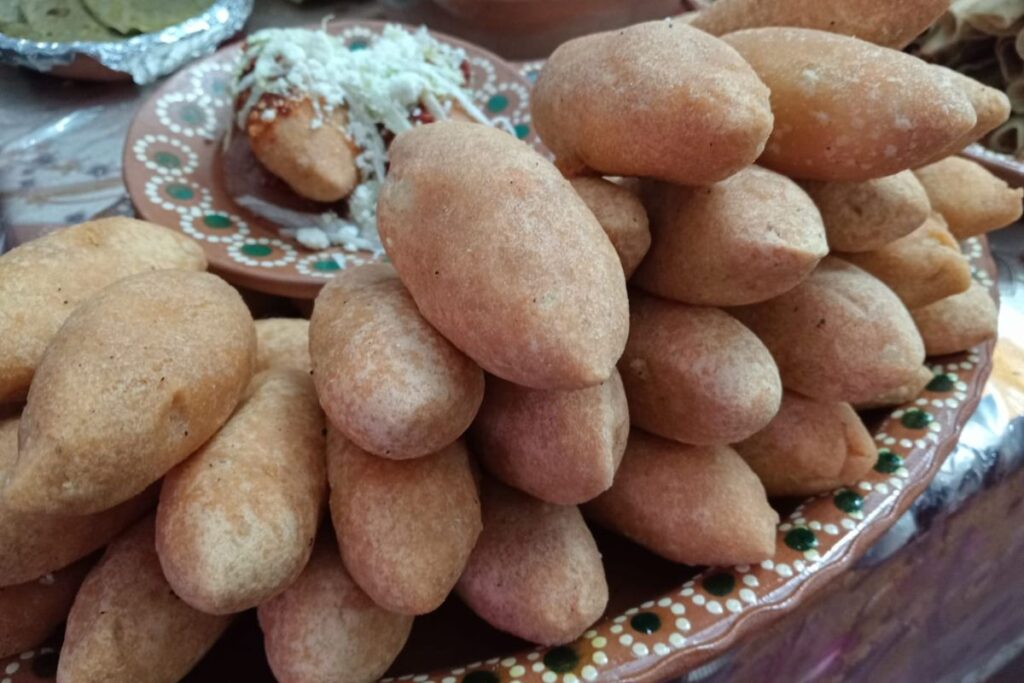Los molotes de Acaxochitlán: El sabor prehispánico y mestizo de un Pueblo Mágico