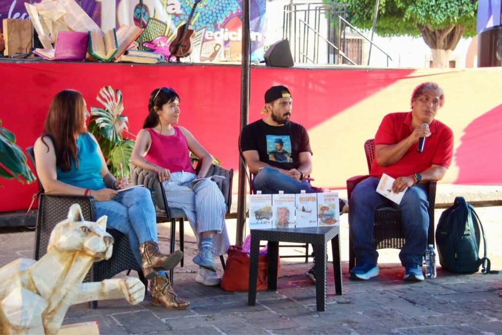 América Femat presenta su nuevo libro 'La espiral del peregrino' en Pachuca