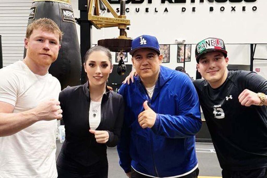 En este proceso destaca la labor de Erika Adriana Batres , hermana del joven deportista, quien se desempeña como su personal manager | Foto: Especial