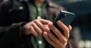 Especialistas analizaron las implicaciones legales del registro de líneas telefónicas