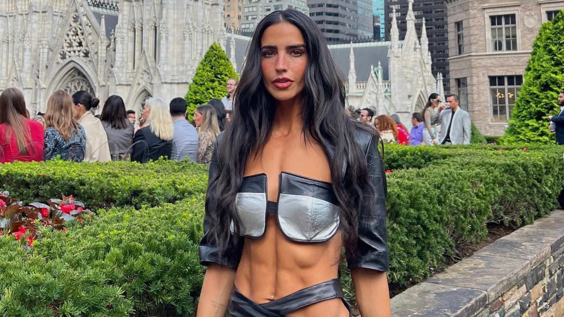 La actriz Bárbara de Regil relató el proceso médico tras una cirugía estética.