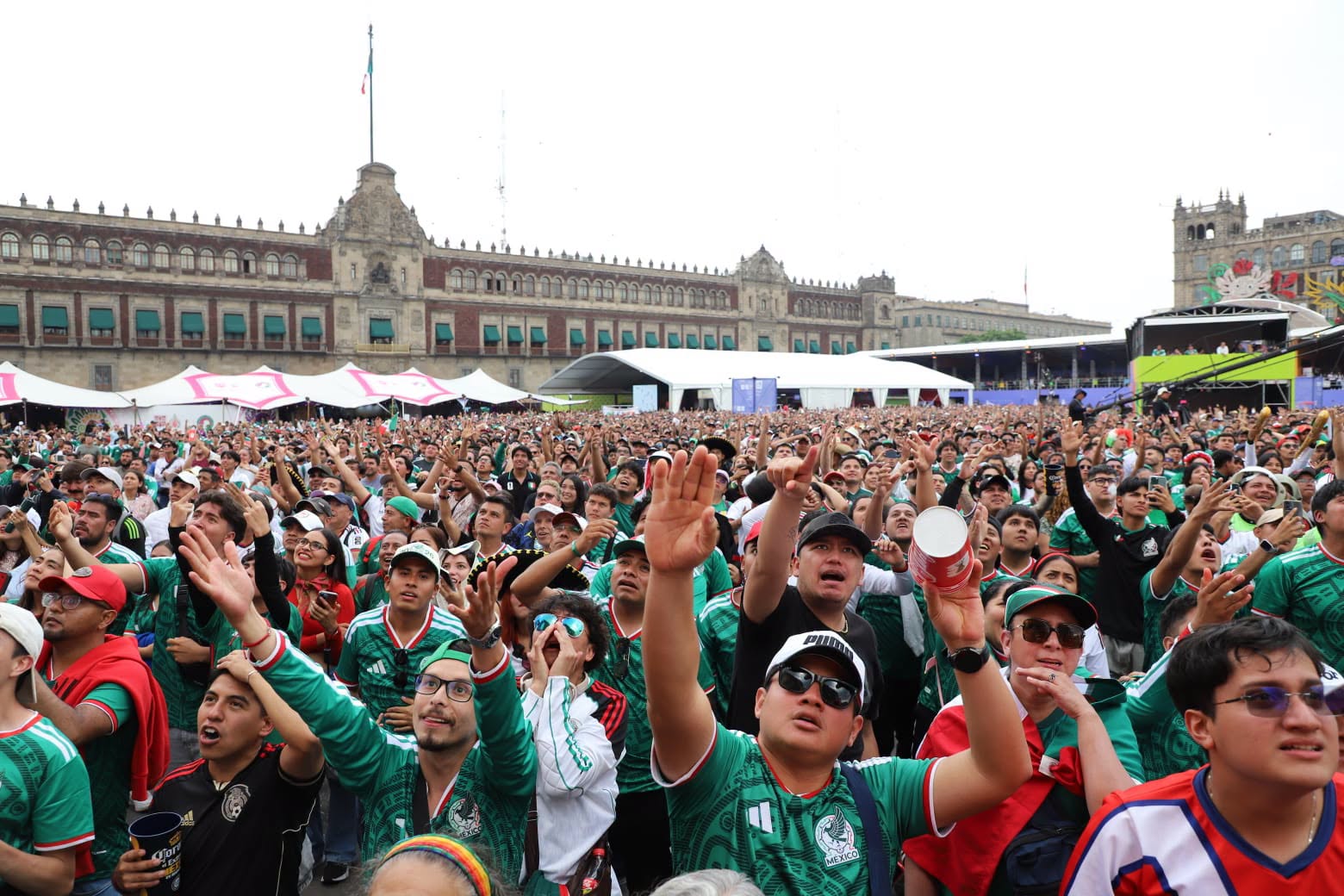 Supervisión en establecimientos del Centro Histórico de CDMX ante restricciones