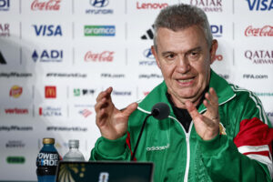 Javier Aguirre, en la previa del duelo ante Corea (Foto: AFP)
