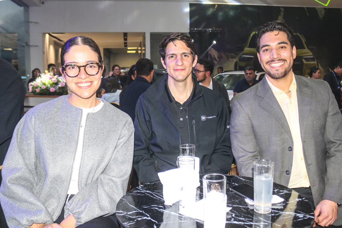 Clientes, invitados especiales y aliados de la marca disfrutaron de una velada que celebró la apertura oficial de Chevrolet Club de Golf