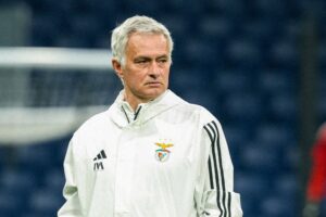 El técnico portugués volvería al banquillo del Santiago Bernabéu.