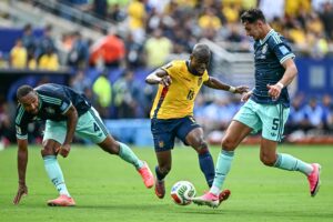 Enner Valencia, delantero de Pachuca, buscará marcar ante la selección mexicana.