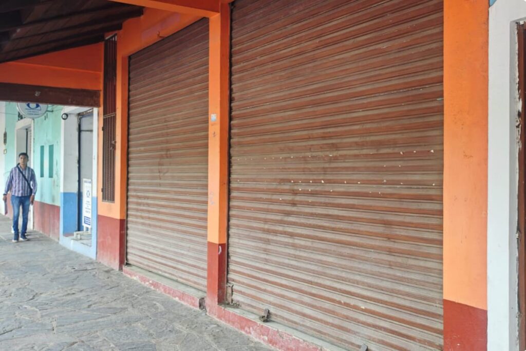Negocios afectados reportan pérdidas económicas durante la jornada del sábado