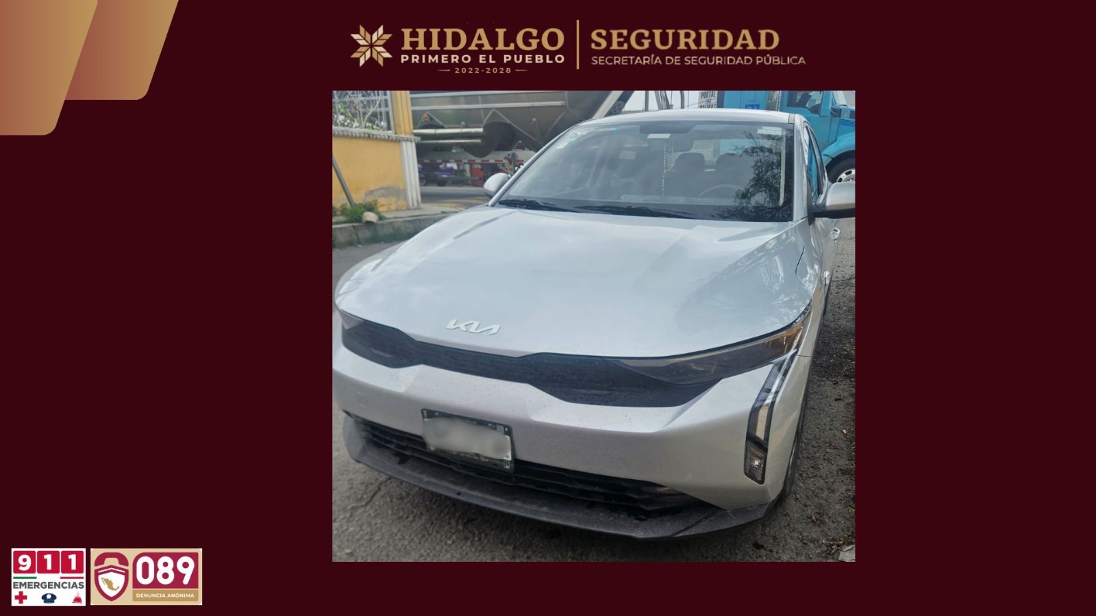 Policías estatales interceptaron el auto robado a la altura de Huitzila, en Tizayuca