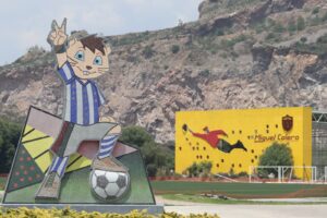 Sudáfrica estrenará cancha de más de 5 mdp en Pachuca; es réplica del Estadio Azteca