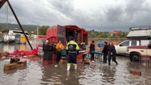 Protección Civil desplegó brigadas para atender reportes de emergencia derivados de la tormenta