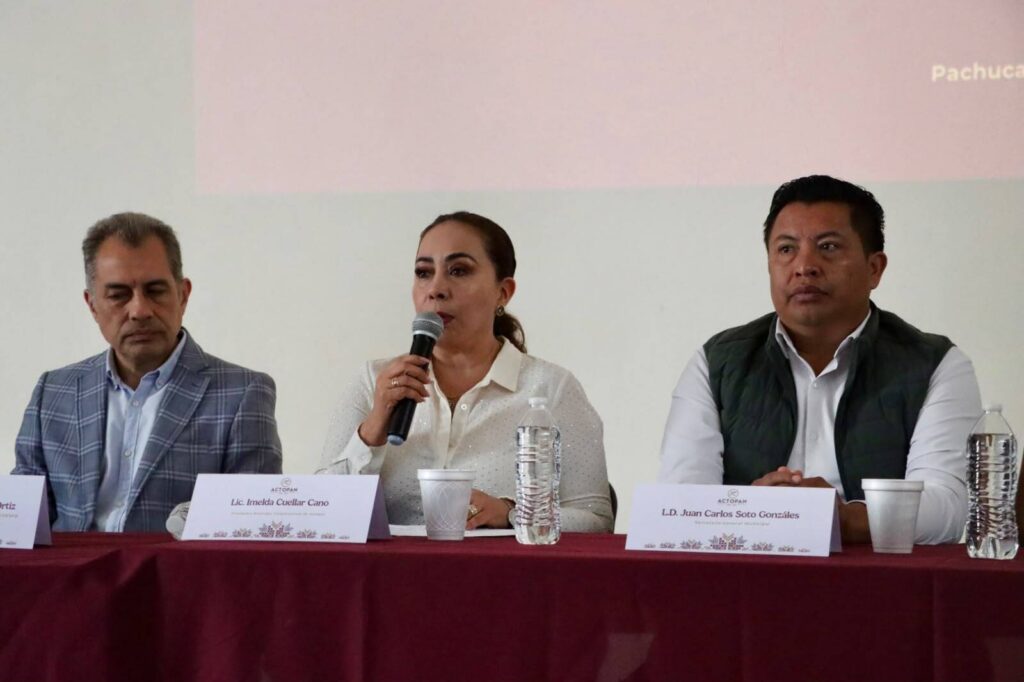 La alcaldesa destacó la importancia de la coordinación entre autoridades, escuelas y sociedad para proteger a los jóvenes.