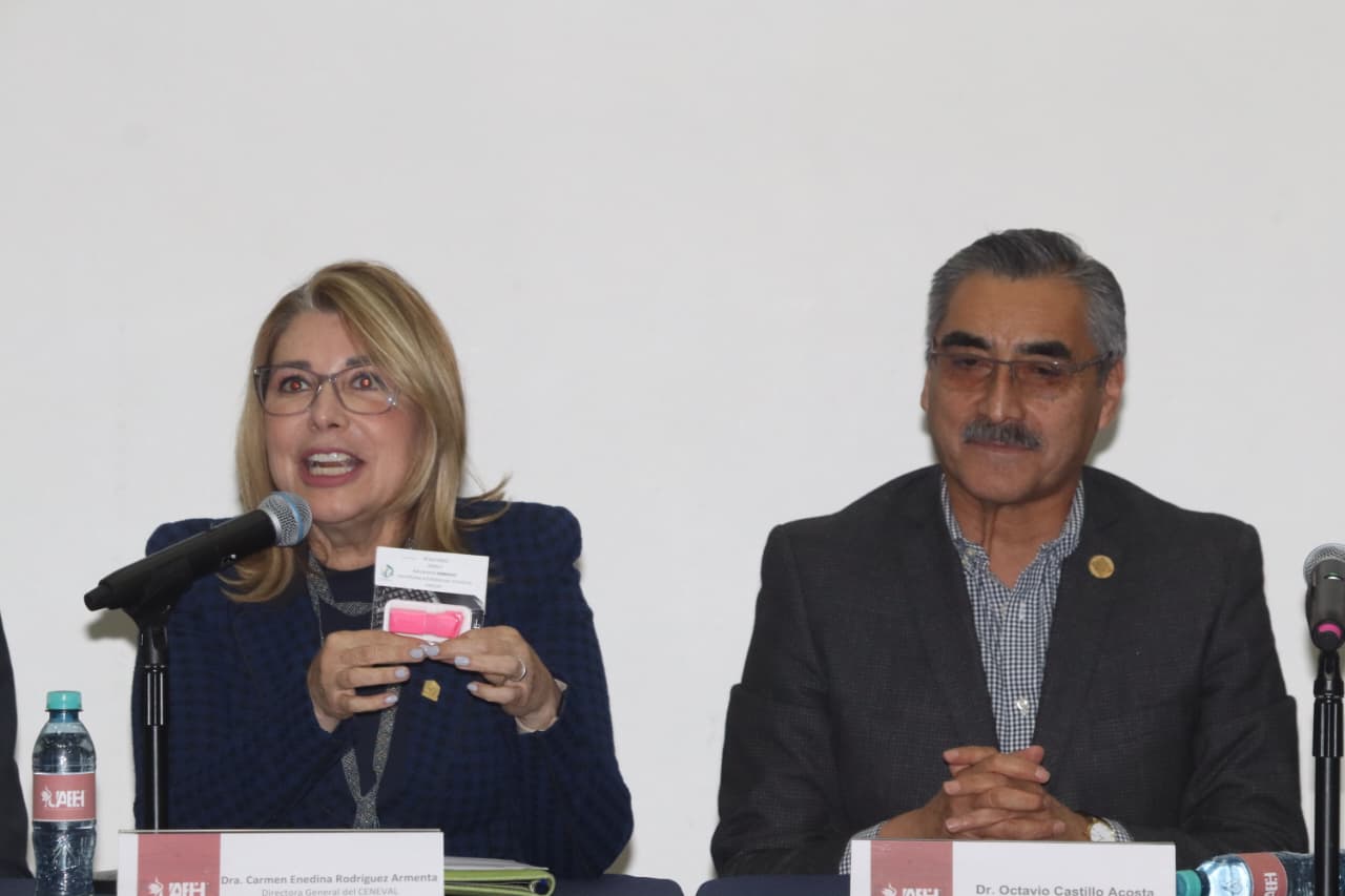 ¿Se filtró el examen de admisión de la UAEH? Esto respondió el rector Octavio Castillo Acosta tras las versiones que circularon en redes sociales?
