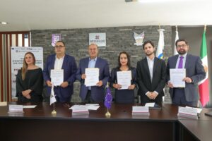 El secretario de Educación Pública de Hidalgo participó como testigo de honor en el acuerdo de colaboración académica