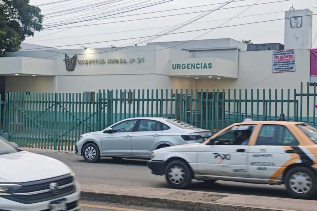 La paciente hizo un llamado a las autoridades del IMSS Bienestar para que  garanticen el suministro de medicamentos | Foto: Salomón Hernández