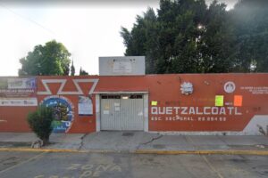 El caso ha provocado preocupación entre integrantes de la comunidad escolar debido a la diferencia de edad entre el docente y la estudiante, así como por la relación de autoridad existente
