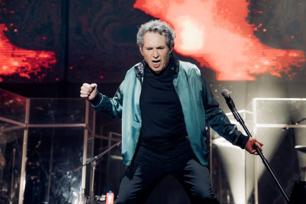 El cantante español Miguel Ríos durante una de sus presentaciones