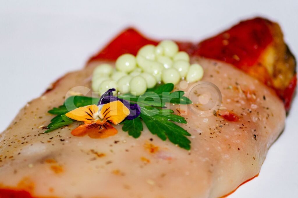 Un plato del restaurante La Trucha Grilla mostrando una presentación de una trucha hidalguense