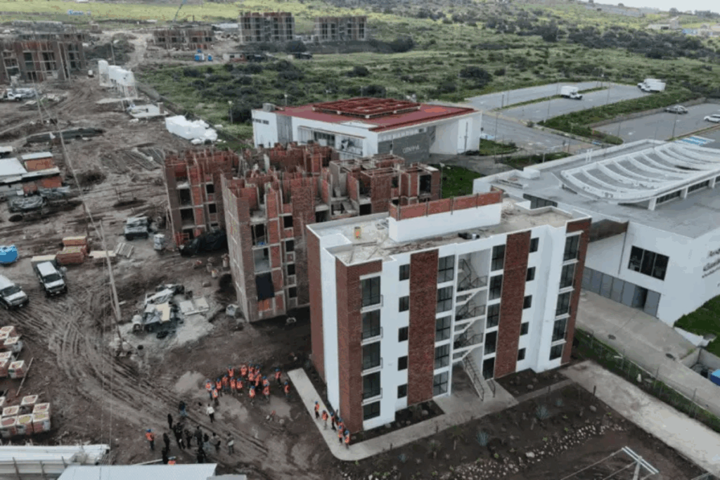 El delegado de Programas para el Bienestar en Hidalgo reconoció que existe un retraso de aproximadamente un mes en la entrega de las viviendas